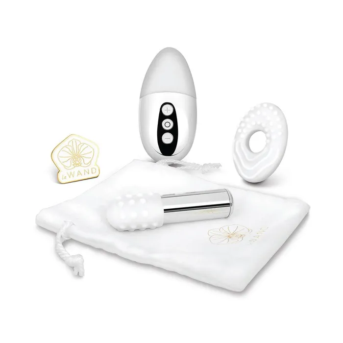 le Wand Vibrators Le Wand Little Pleasures 6pc Kit